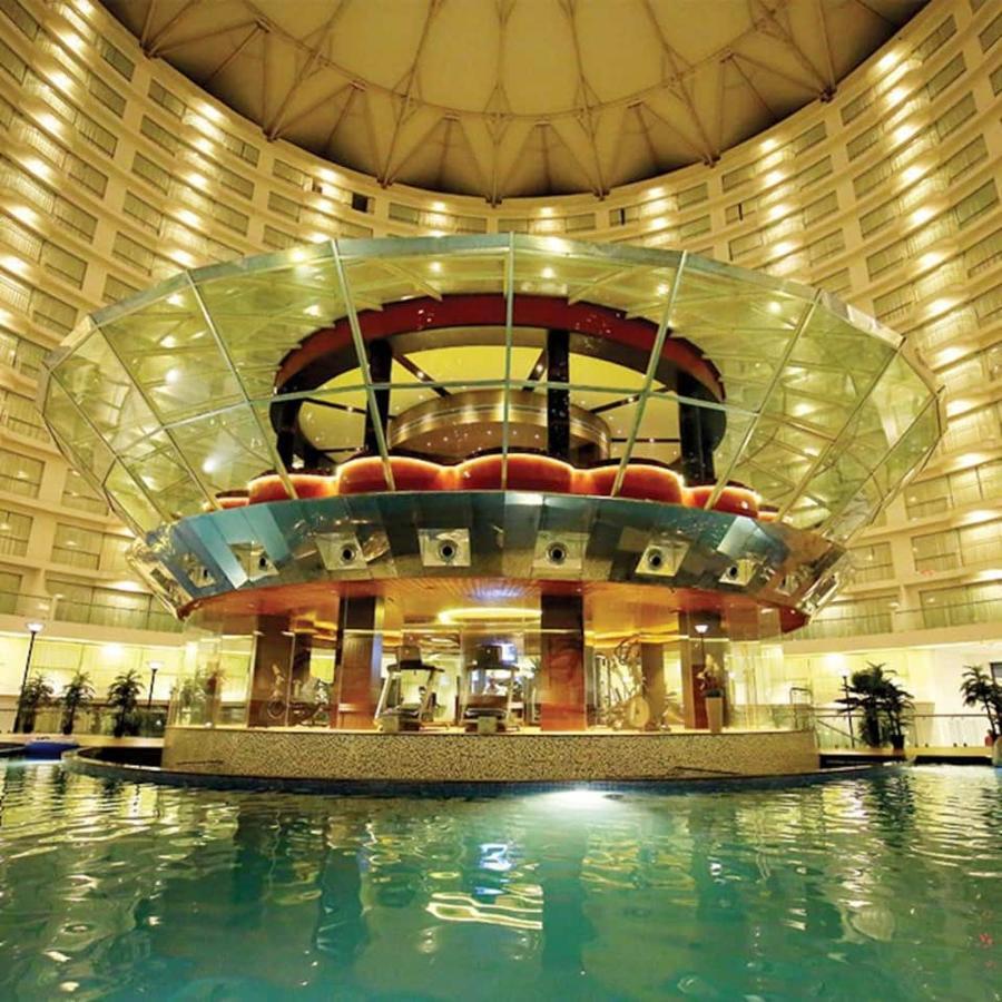 Rajhans Belliza Luxurious Studio Apartment 수라트 외부 사진